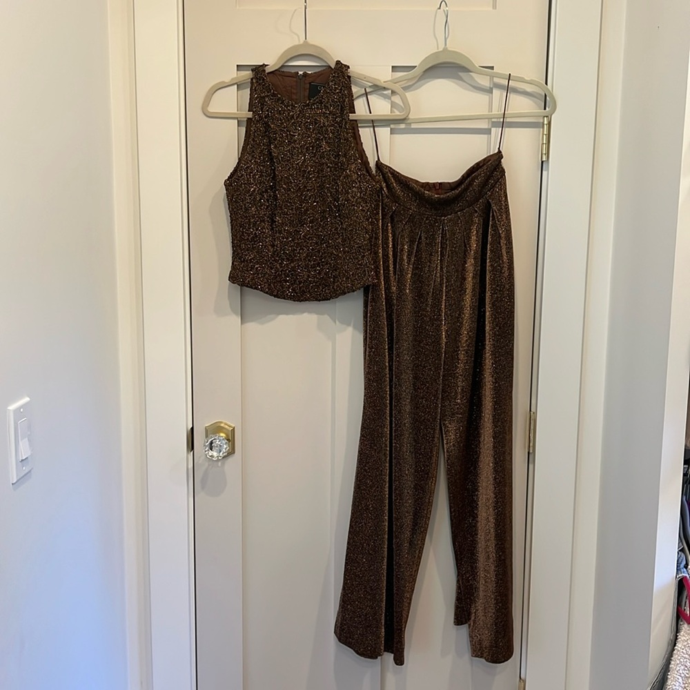 Carmen Marc valvo sparkly set size 4